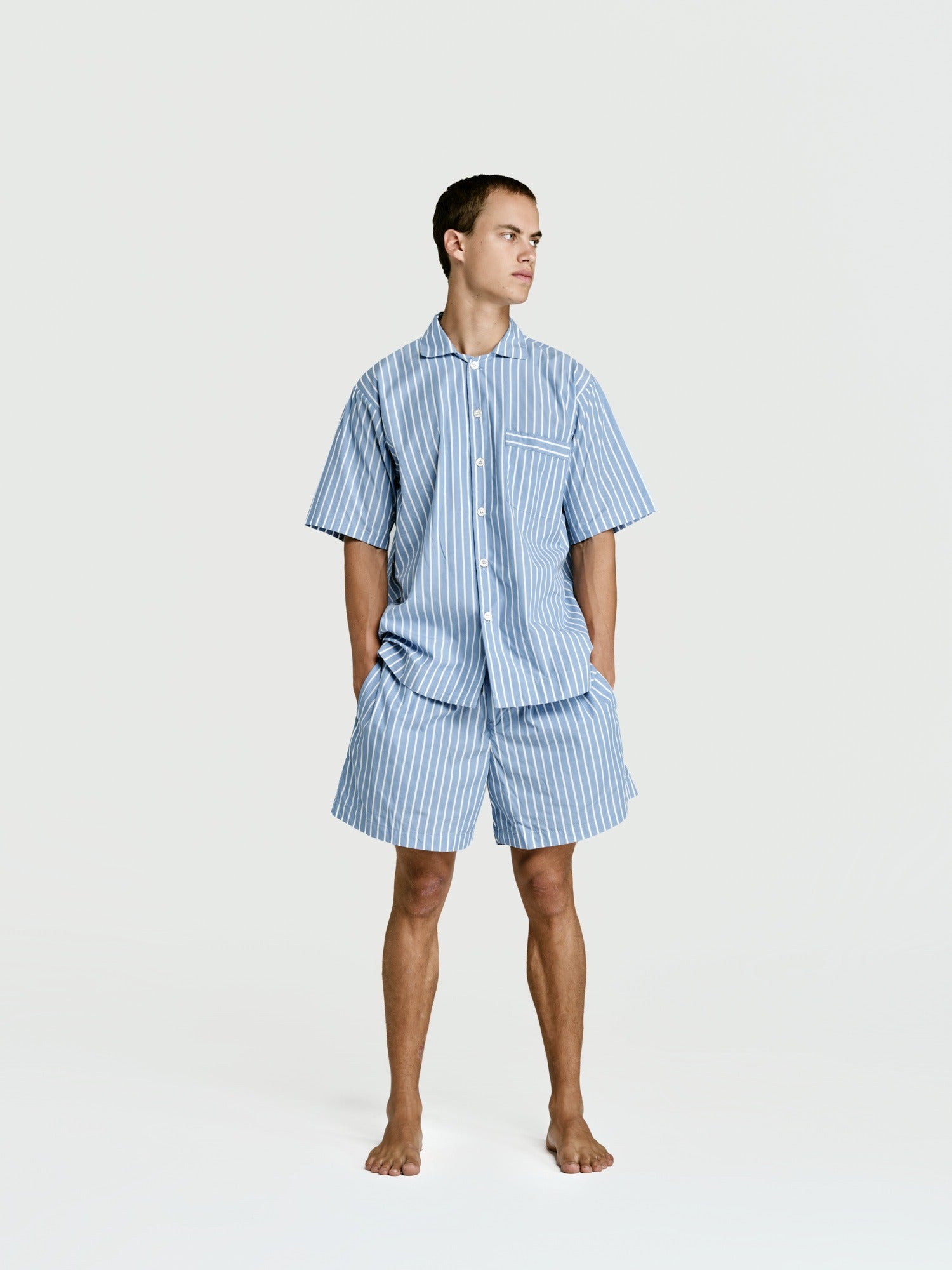hours between · the sky stripe set